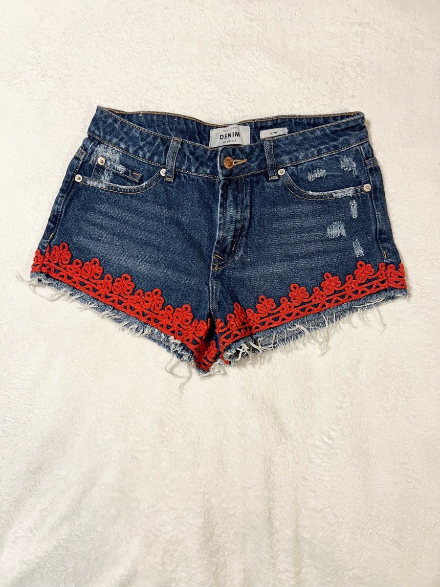 Y2K New Look Denim Shorts - Red Crochet Trim - Boho Festival Ibiza Hot Pants - Size 8