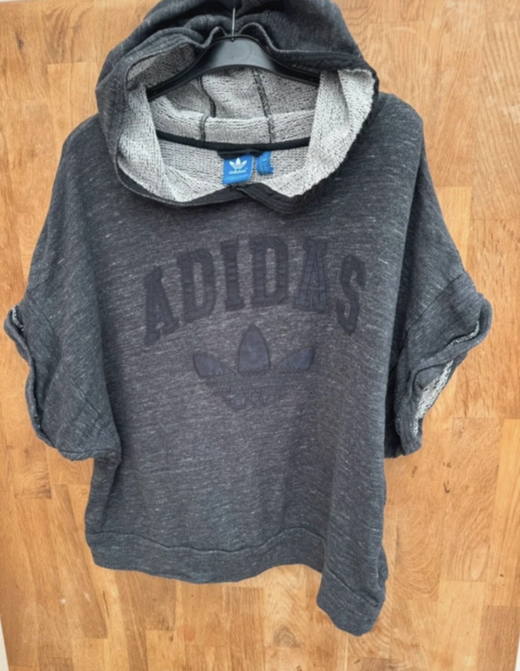 y2K Vintage Adidas Originals oversized grey short sleeve batwing hoodie uk 8