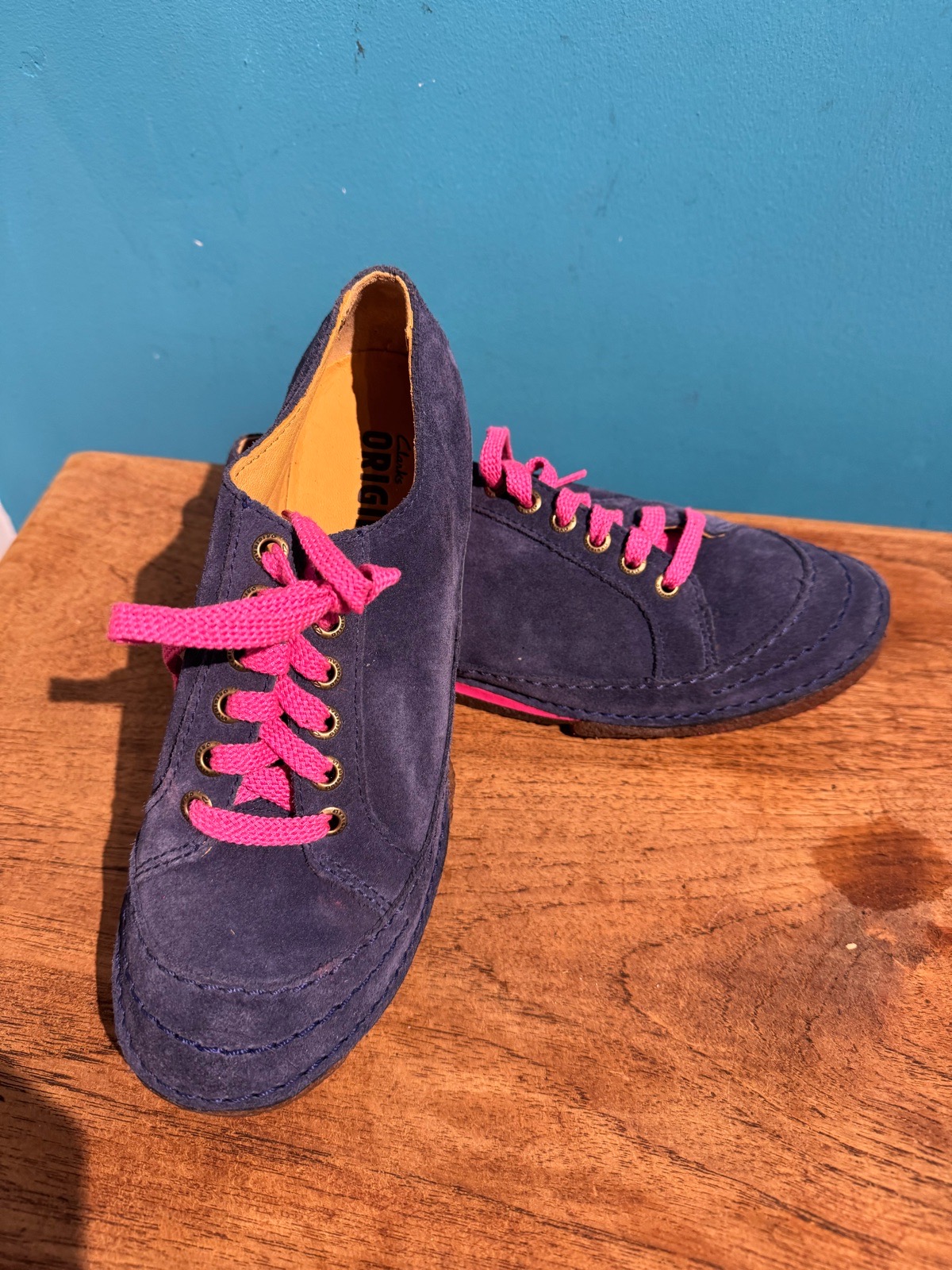Clarks Originals "Street Chic" Navy Suede Pink Lace Shoes