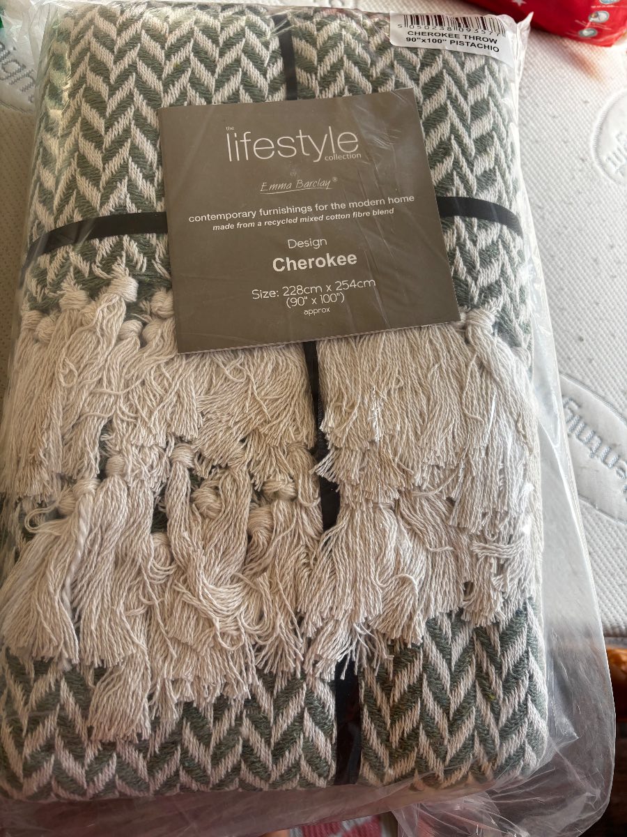 Pistachio green throw 228cm x 254cm