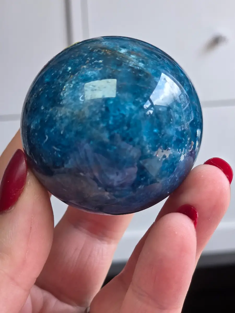 Apatite crystal sphere