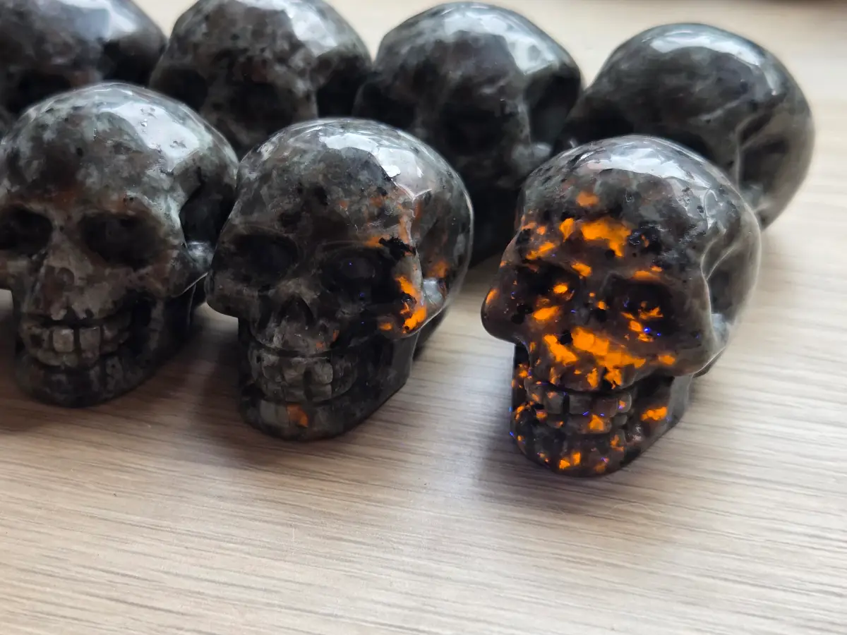 Yooperlite crystal skull carving 1pc