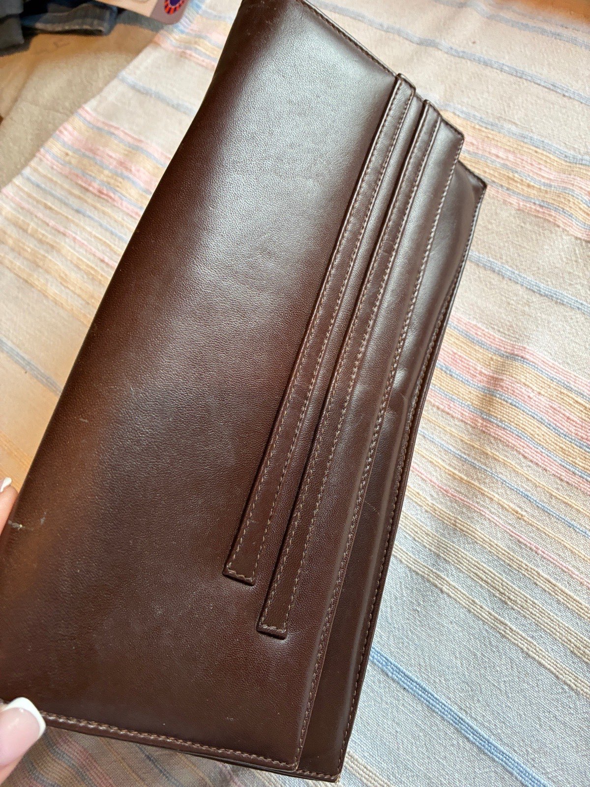 Vintage brown leather handbag