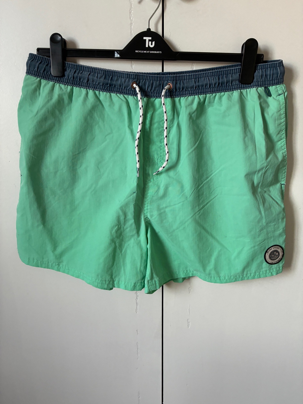 Men’s swim shorts