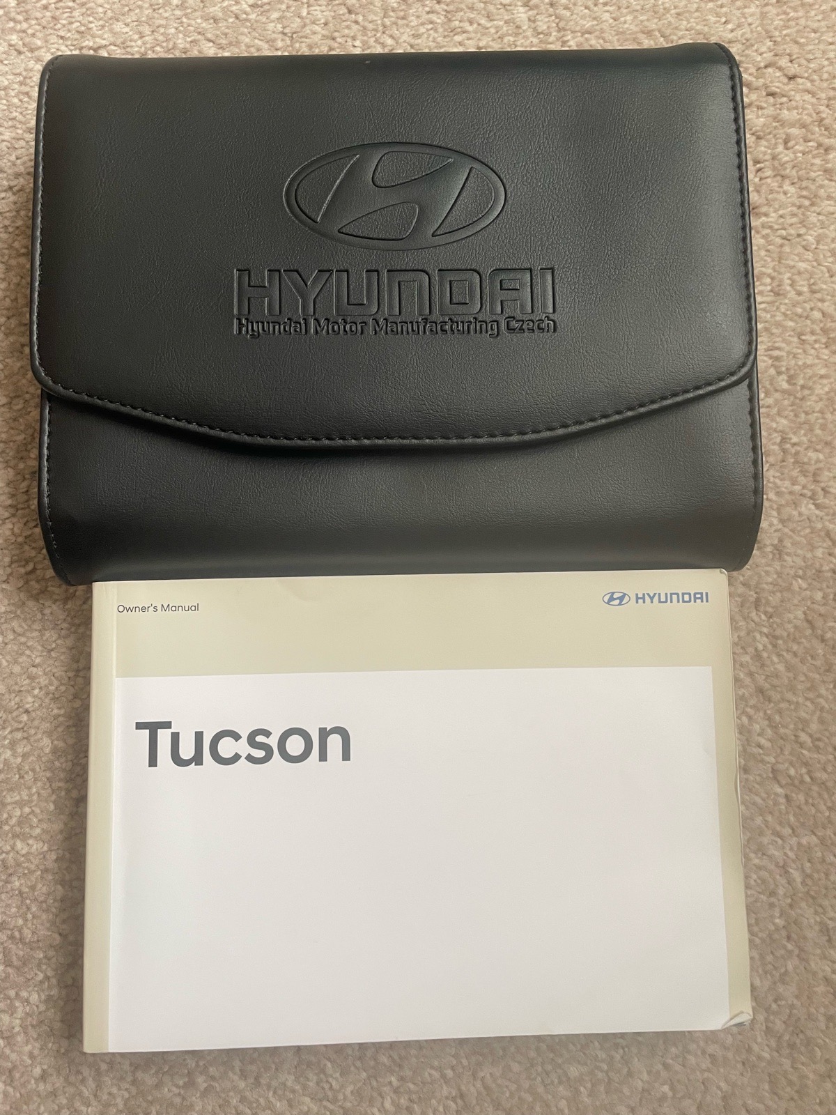 Hyundai Tucson 2019 onwards Owner's Manual with Black Wallet