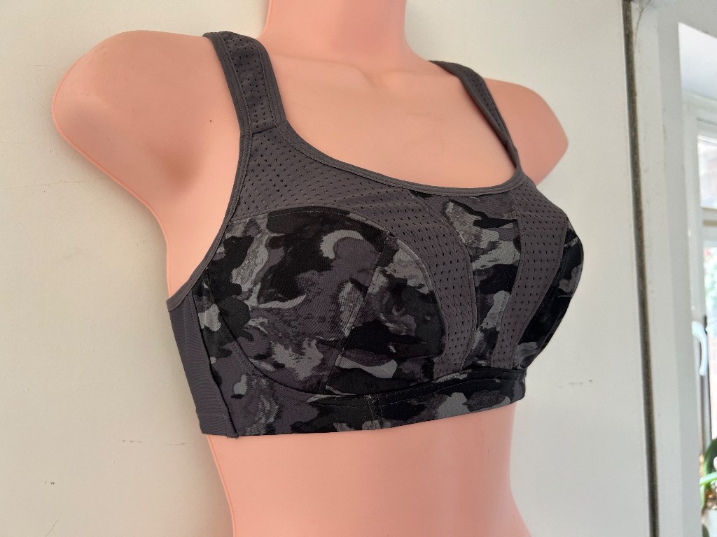 M&S goodmove grey and black camo sports bra size 32B