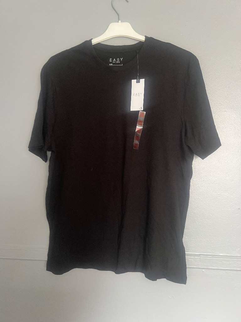 NEW Easy Black Crew Neck T-Shirt – Size Large – With Tags
