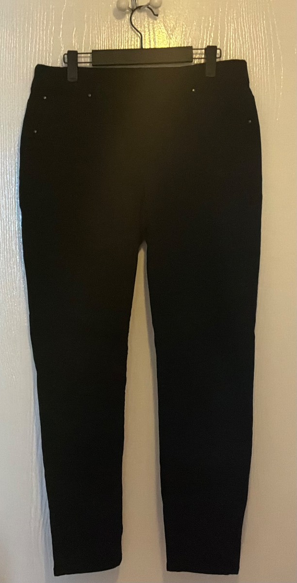 Roman original black pull on jegging jeans. Size 14 excellent condition.