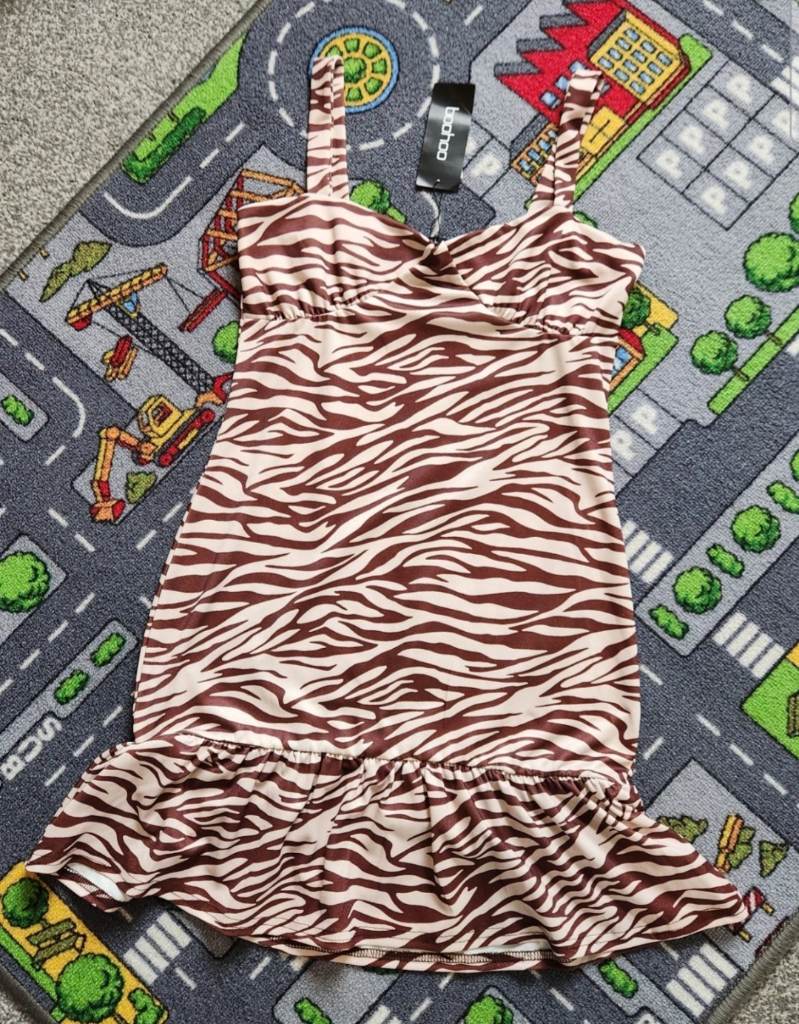 BNWT Ladies Size 14 Boohoo Zebra Print Frill Hem Strappy Mini Dress
