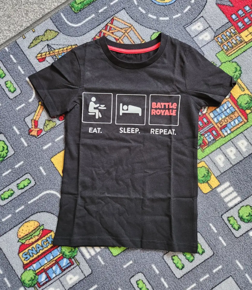 BNWT Boys Age 5-6 Battle Royale Eat Sleep Repeat T-Shirt