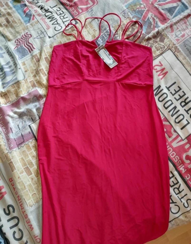Ladies Size 14 Boohoo BNWT Red Maternity Strap Detail Bodycon Dress
