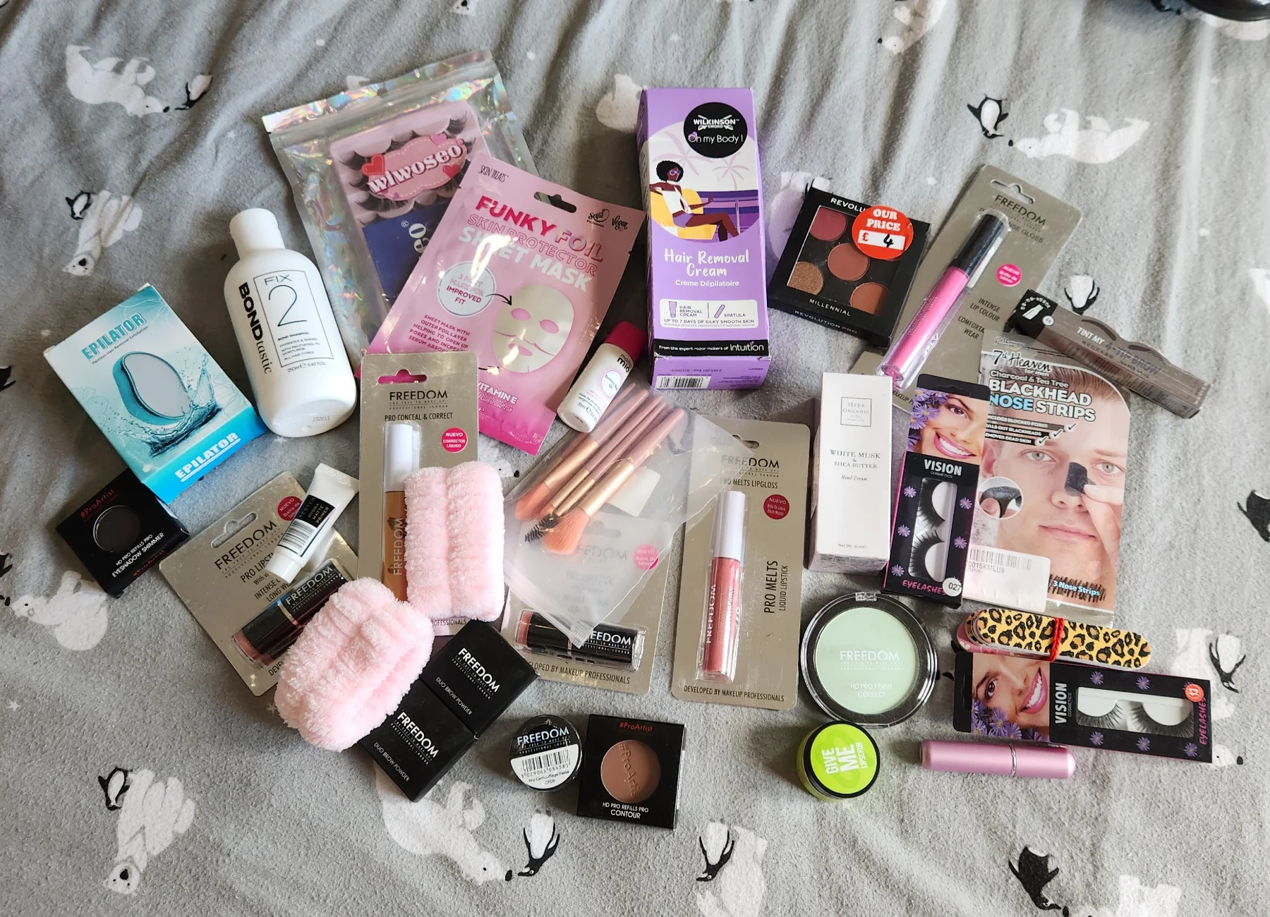 Mixed Brands Makeup/Beauty Job Lot Bundle Freedom Pro, Revolution, Vision Lashes