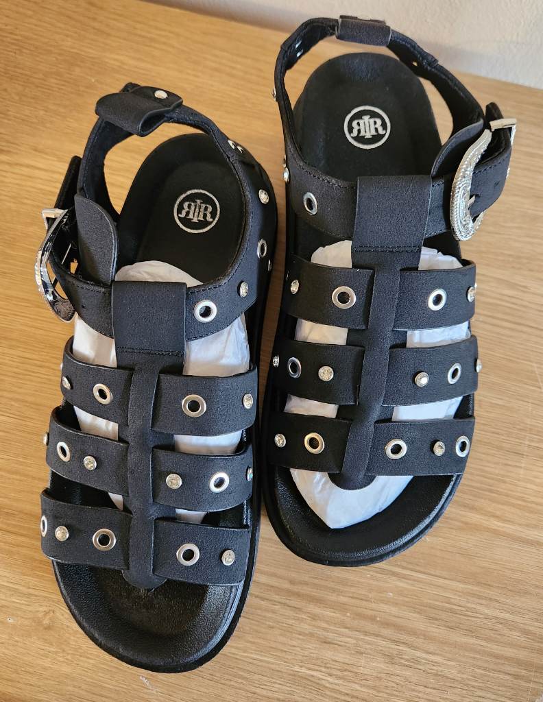 BNWT Ladies Size 6 River Island Black Studded Fisherman Flatform Sandals