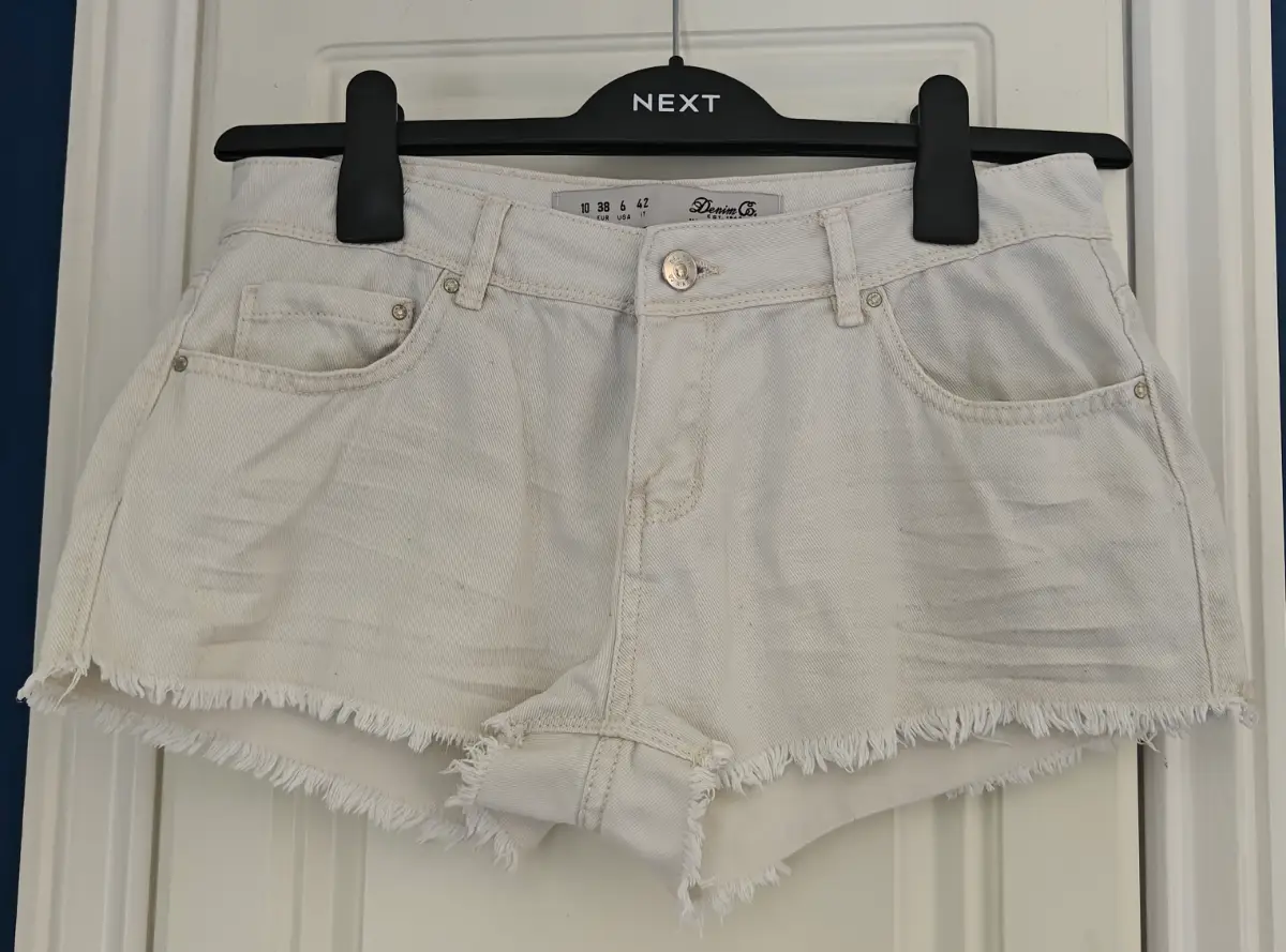Women's Off White Denim Hotpants Shorts Size 10/Small