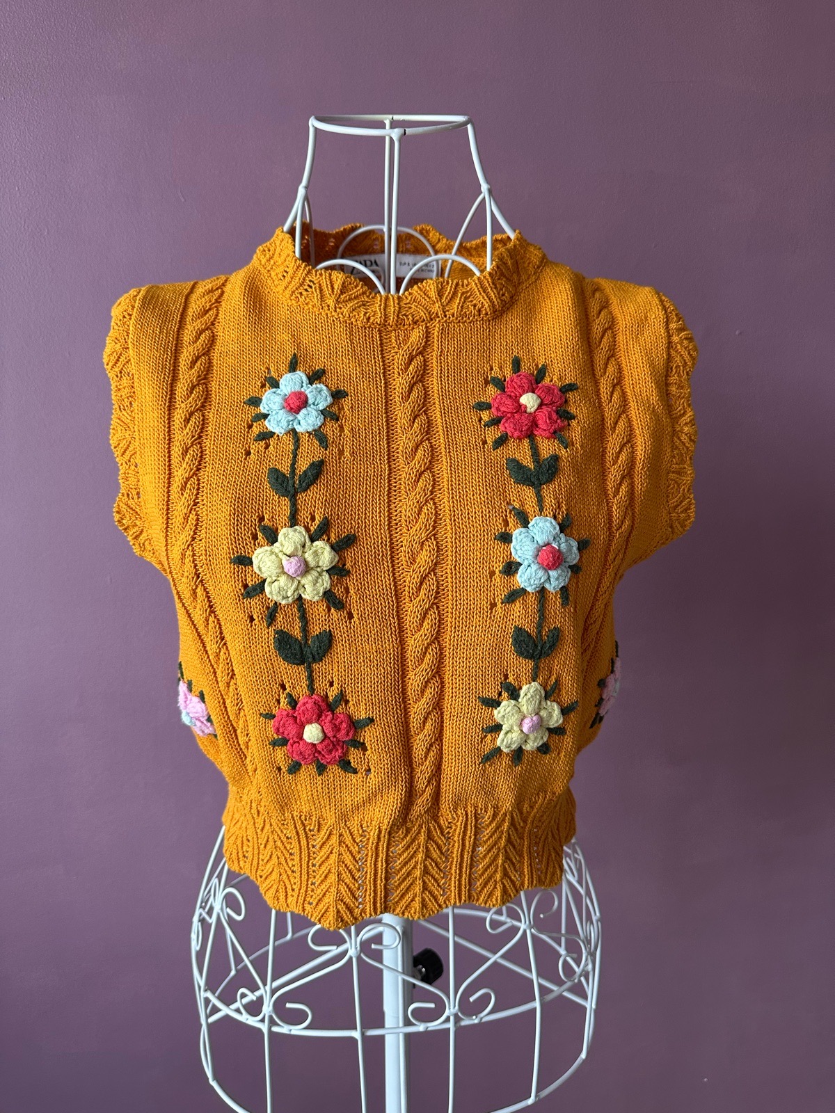 Zara Yellow Mustard Cable Knit Floral Embroidered Sleeveless Vest Top Size S