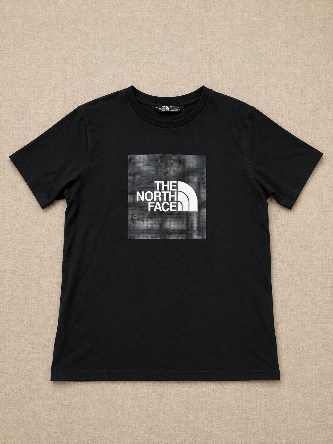 The North Face Boys XXL 18/20 Black Graphic T-Shirt 100% Cotton