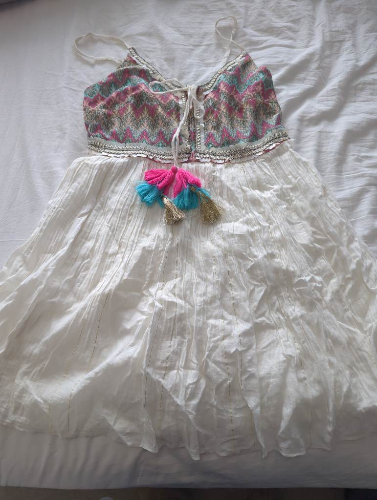 Cream beach dress size 12 gorgeous!