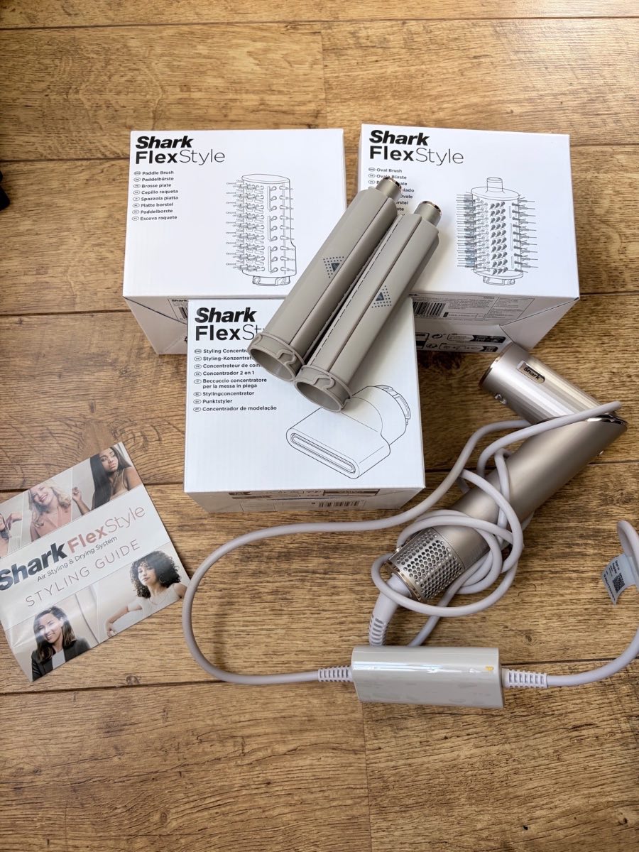SHARK Free Style Hairdryer