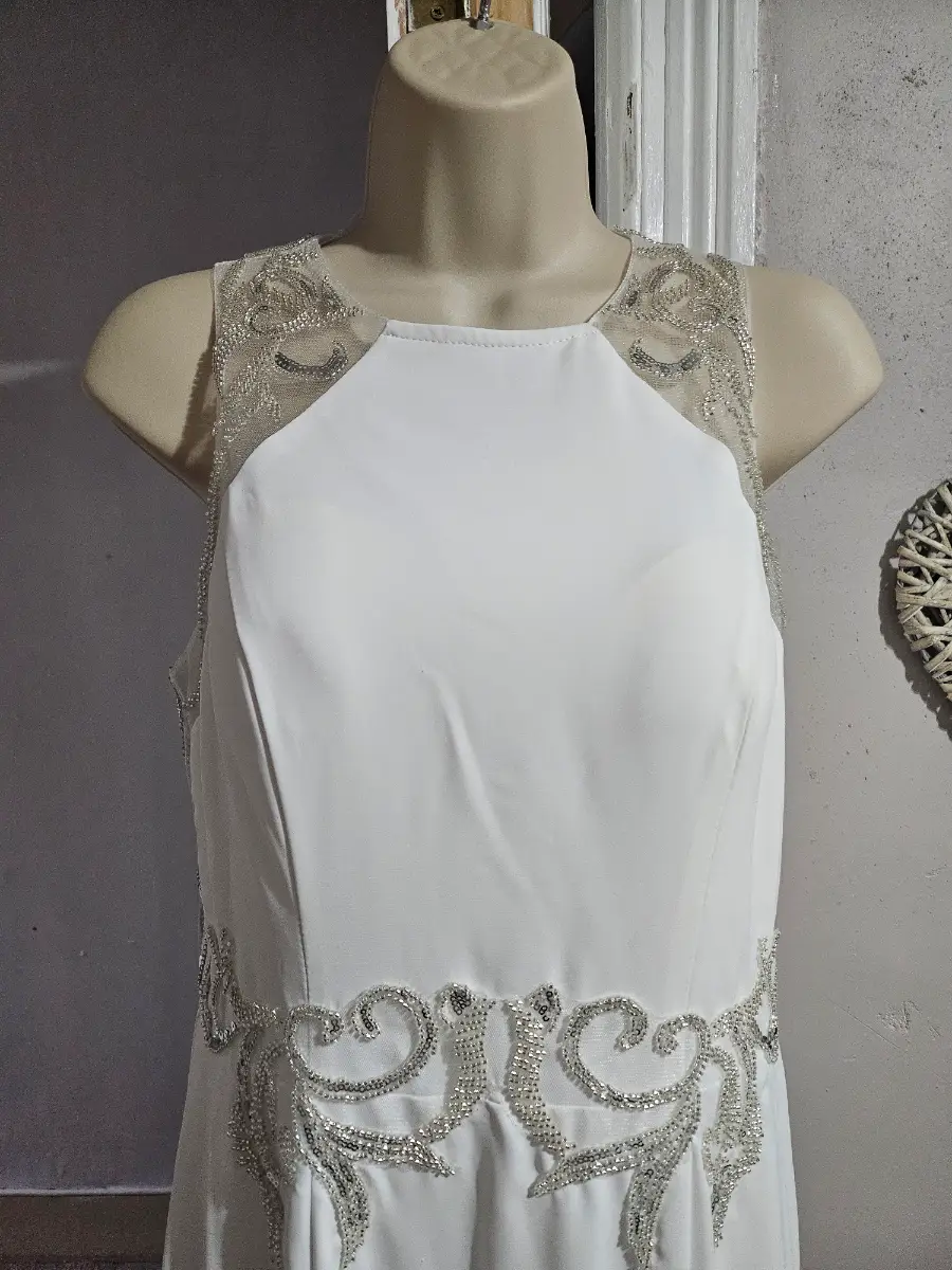 Elegant White Halter Neck sping Wedding Dress