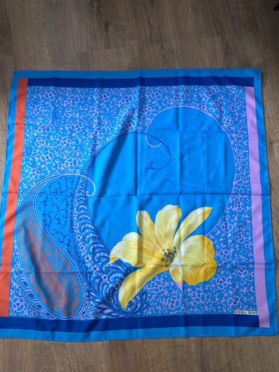 Norma Dori women’s vintage blue bright lily Paisley silky retro square scarf