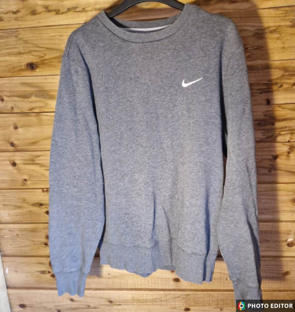 Grey Crewneck Nike Jumper 14