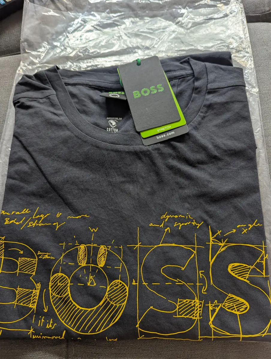 boss t-shirt size L