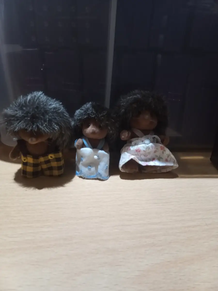 Bramble hedgehog family