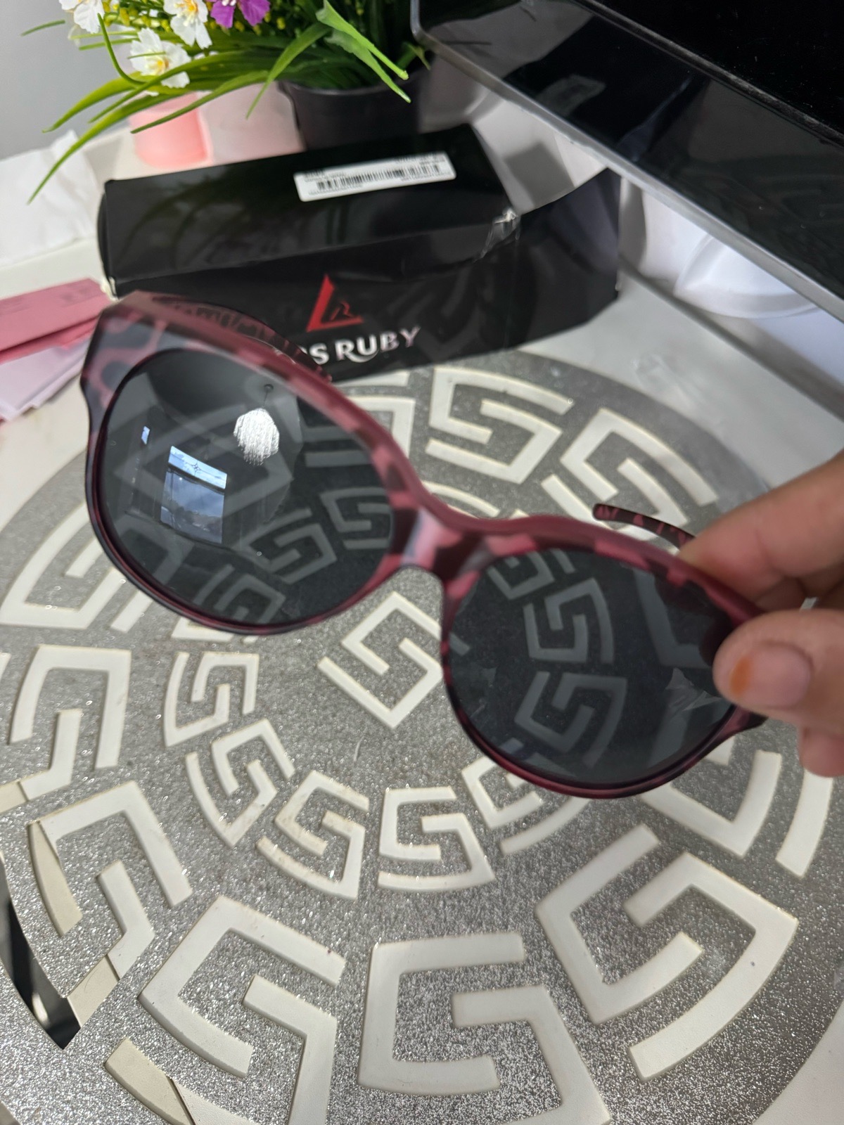 LADIES GLASSES WITH FREE GIFT FOR OCCASIONS PARTY PICNIC SAME DAY DISPATCH
