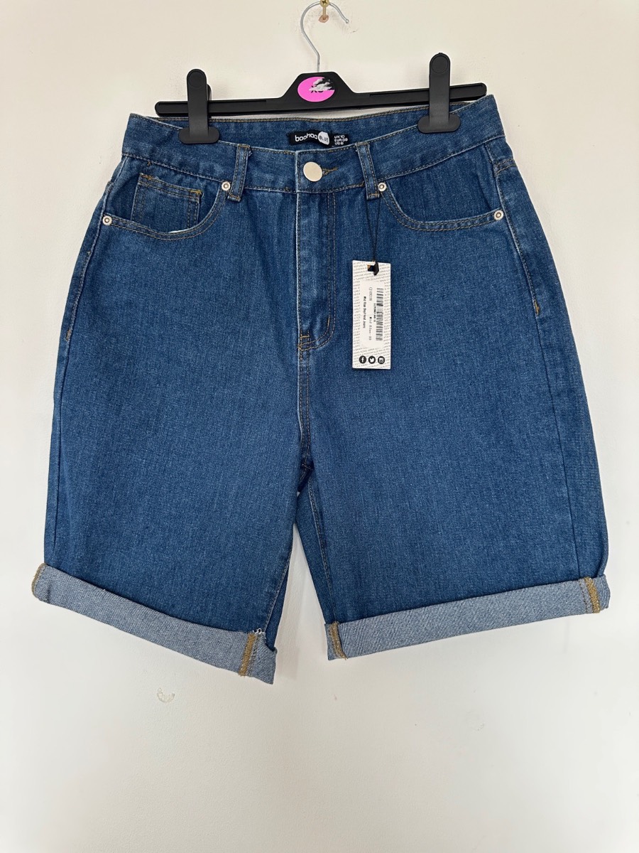 BNWT Boohoo Blue Denim Bermuda Shorts UK 10 Mid Blue Turn-Up Cuffed Women’s
