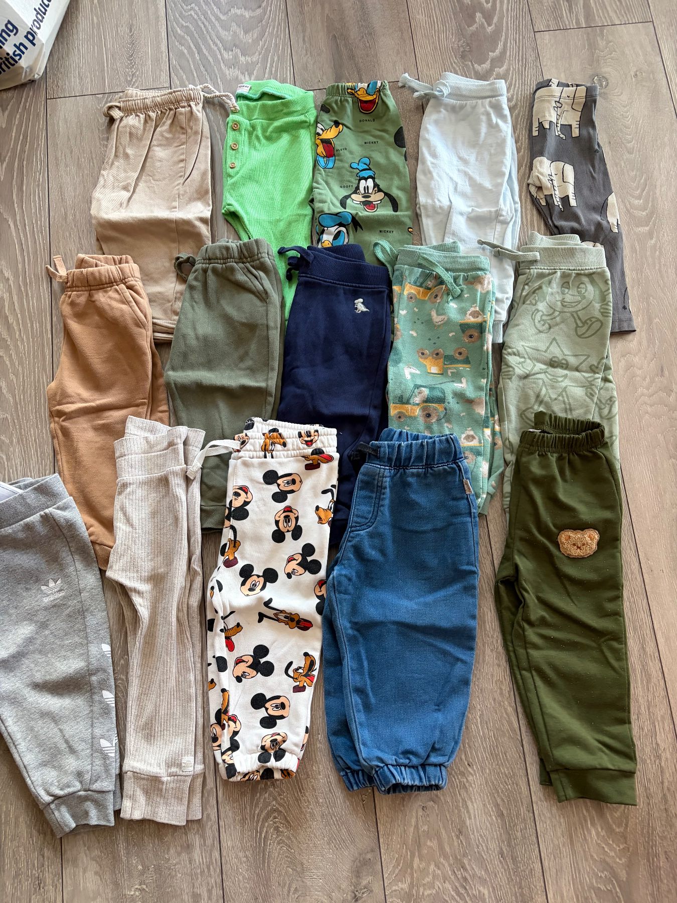 Bundle of trousers and pants 12/18