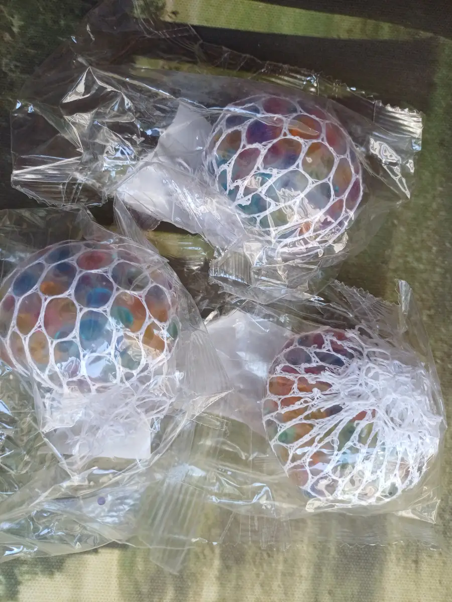 Mesh balls