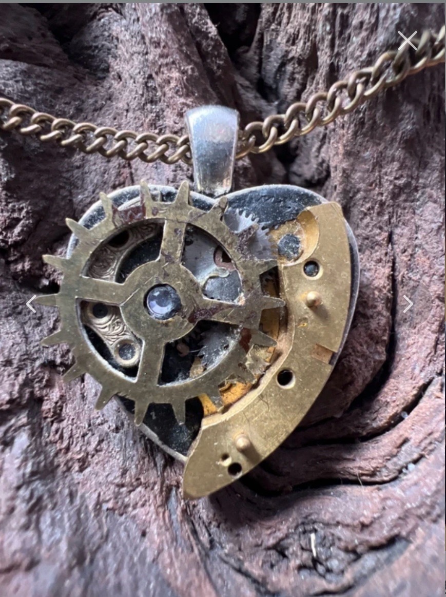 Steampunk gothic cogs heart necklace