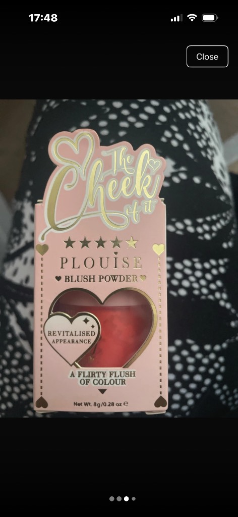 P.Louise powder blush