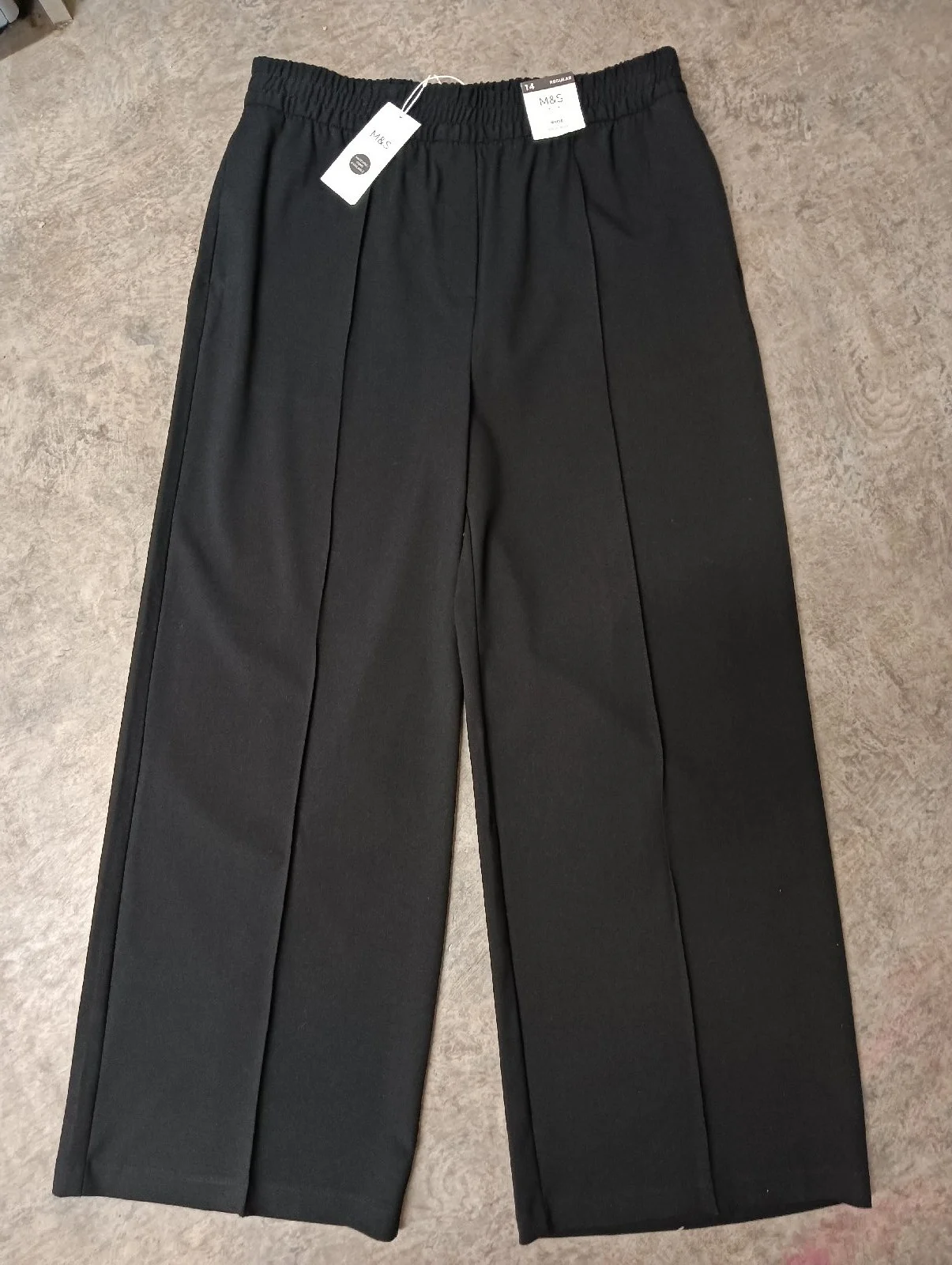 Bnwt mark's and Spencer black wide leg trousers size 14size UK