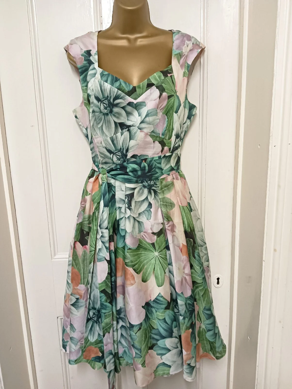 Phase eight floral fit and flare dress size UK 16