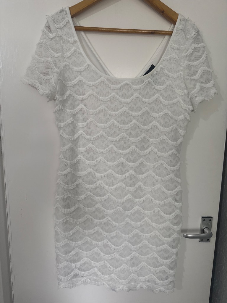 Frank Lyman White Textured Occasion Dress – Size UK