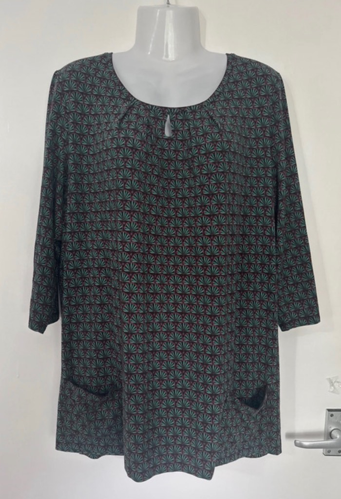 SeaSalt Cornwall green star dance tunic with pockets size 18