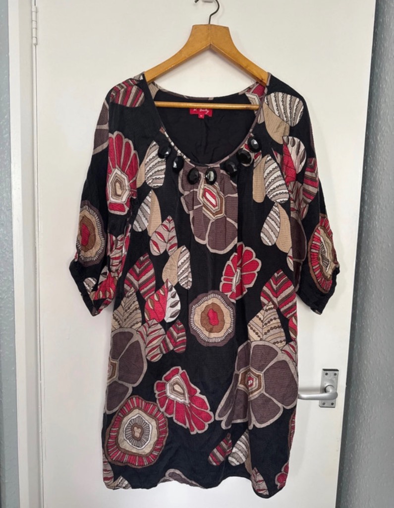 Derhy large floral print 100% silk dress size medium
