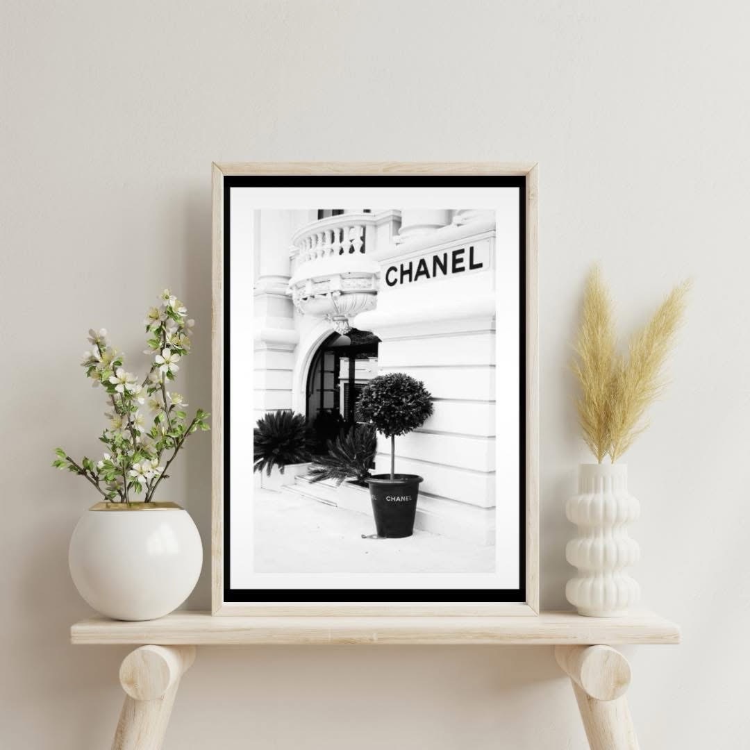 A4 white and black Chanel print