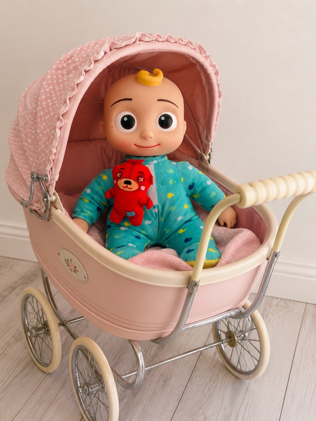 Bedtime interactive singing JJ Cocomelon doll