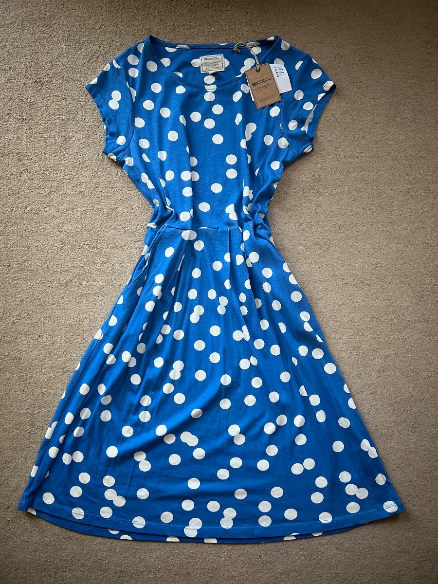 Mountain Warehouse women’s Uk size 12 blue and white polka dot dress with pockets BNWT