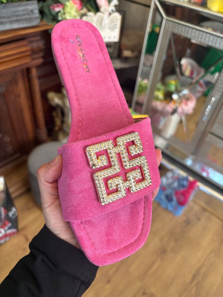 Size 7 new