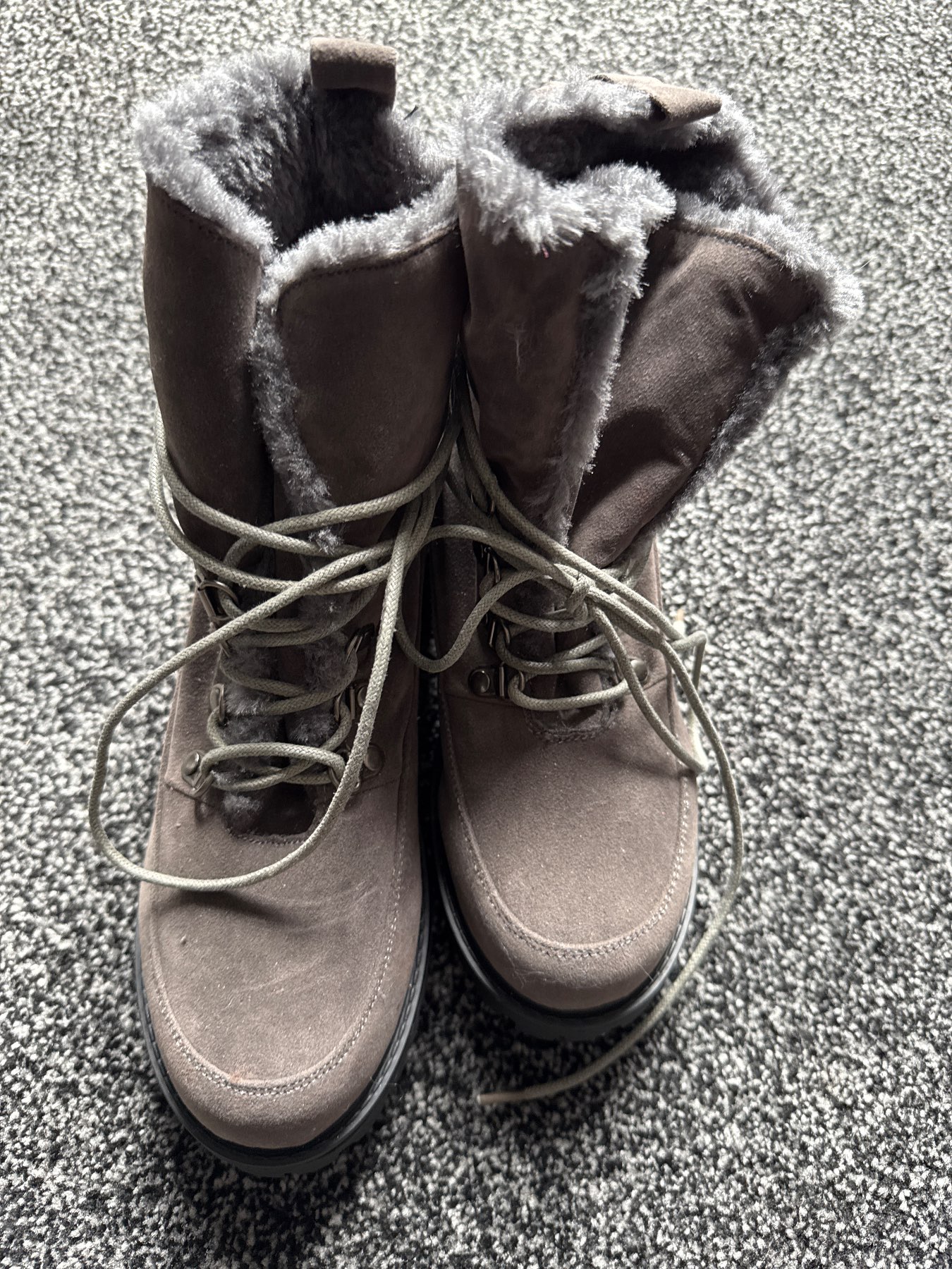 Size 6 fur boots grey