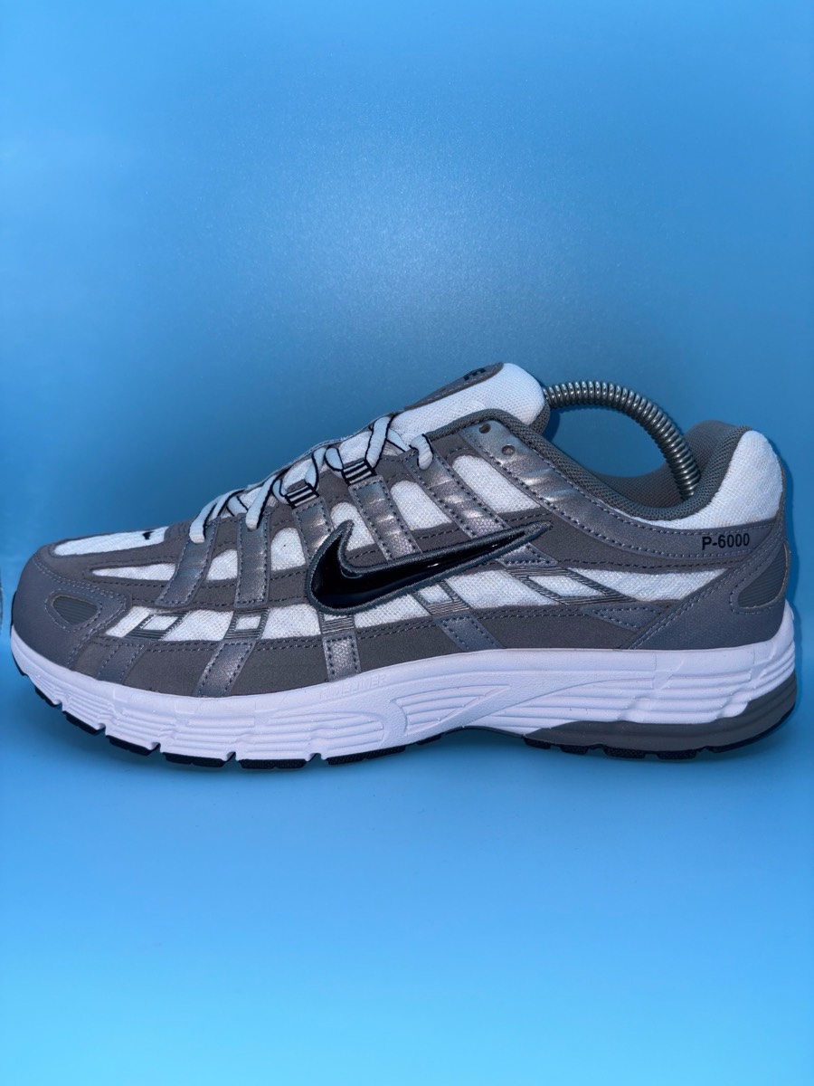 Nike P-6000 White Black Metallic Cool Grey Size Uk 8 Brand New IR2004-100