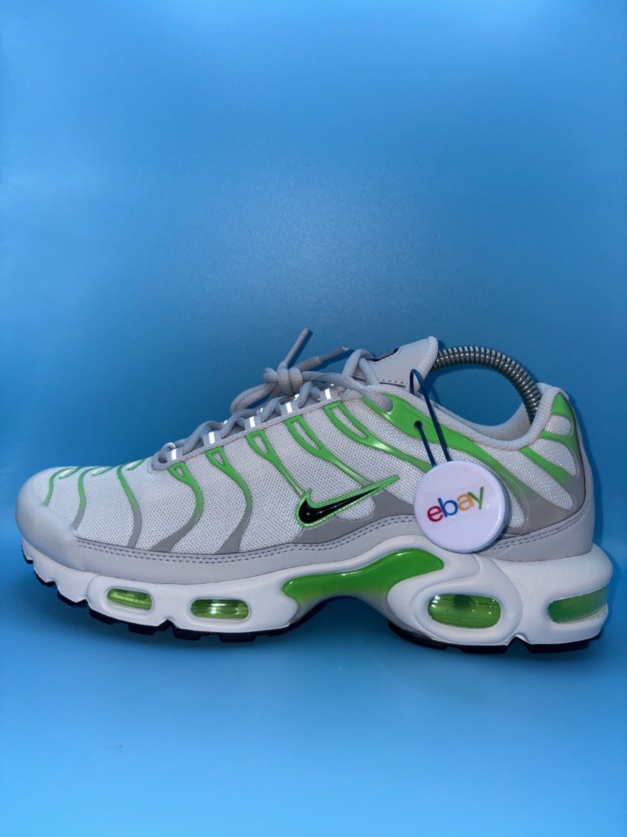Nike Air Max Plus TN Photon Dust Green Strike Size Uk 7 Trainers DZ3671-001