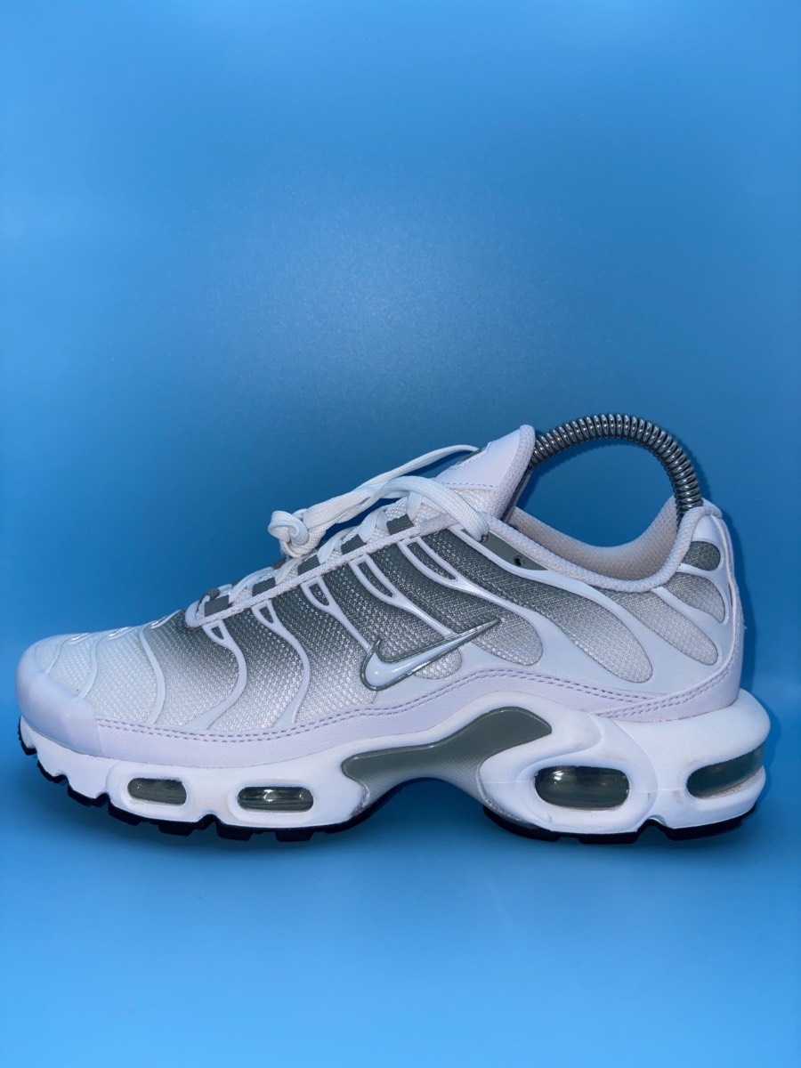 Nike Air Max Plus TN Mica Green Women’s Size UK 4.5 DZ3670-100 Replacement Box