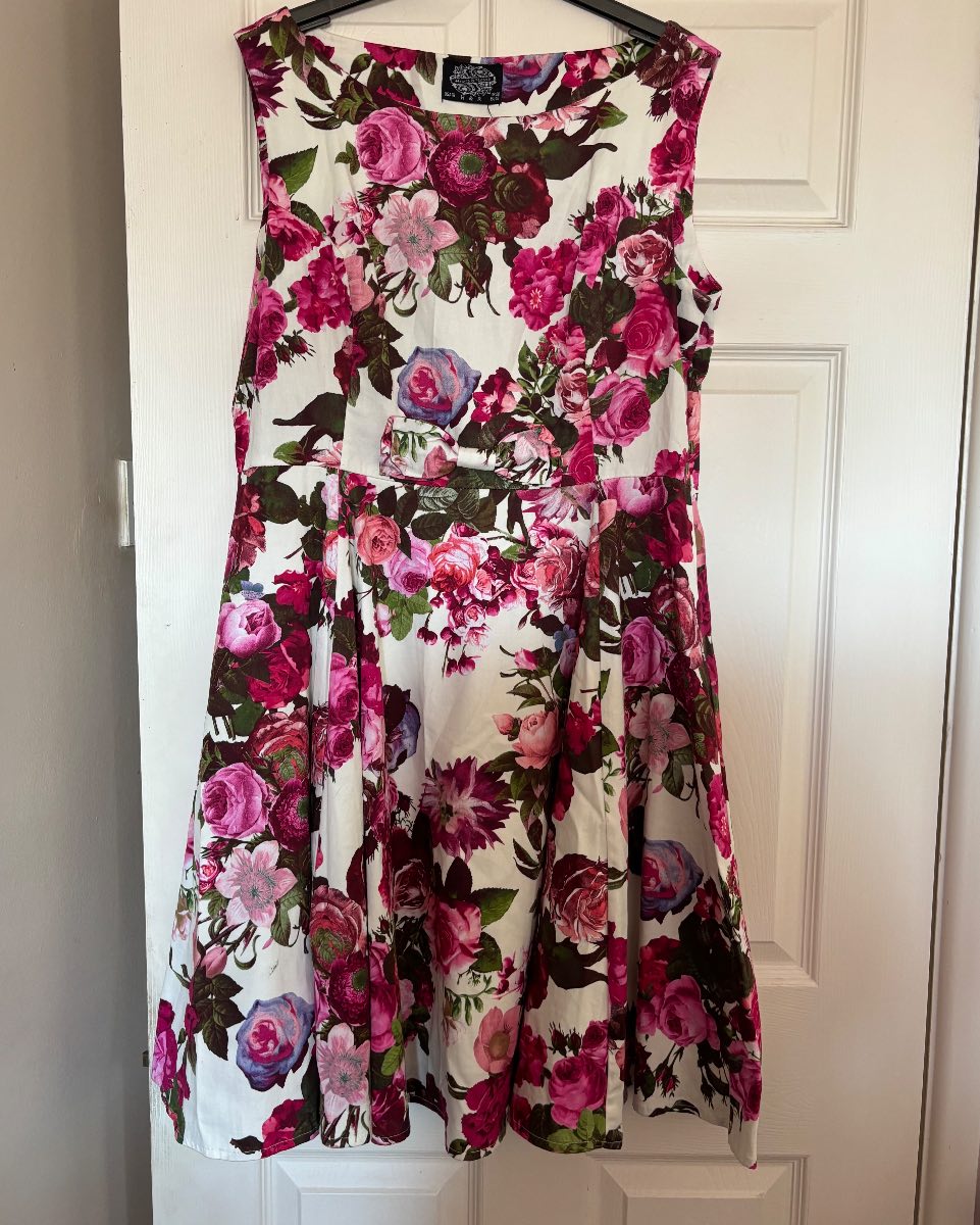 Hearts & Roses London 50’s inspired summer dress size 20