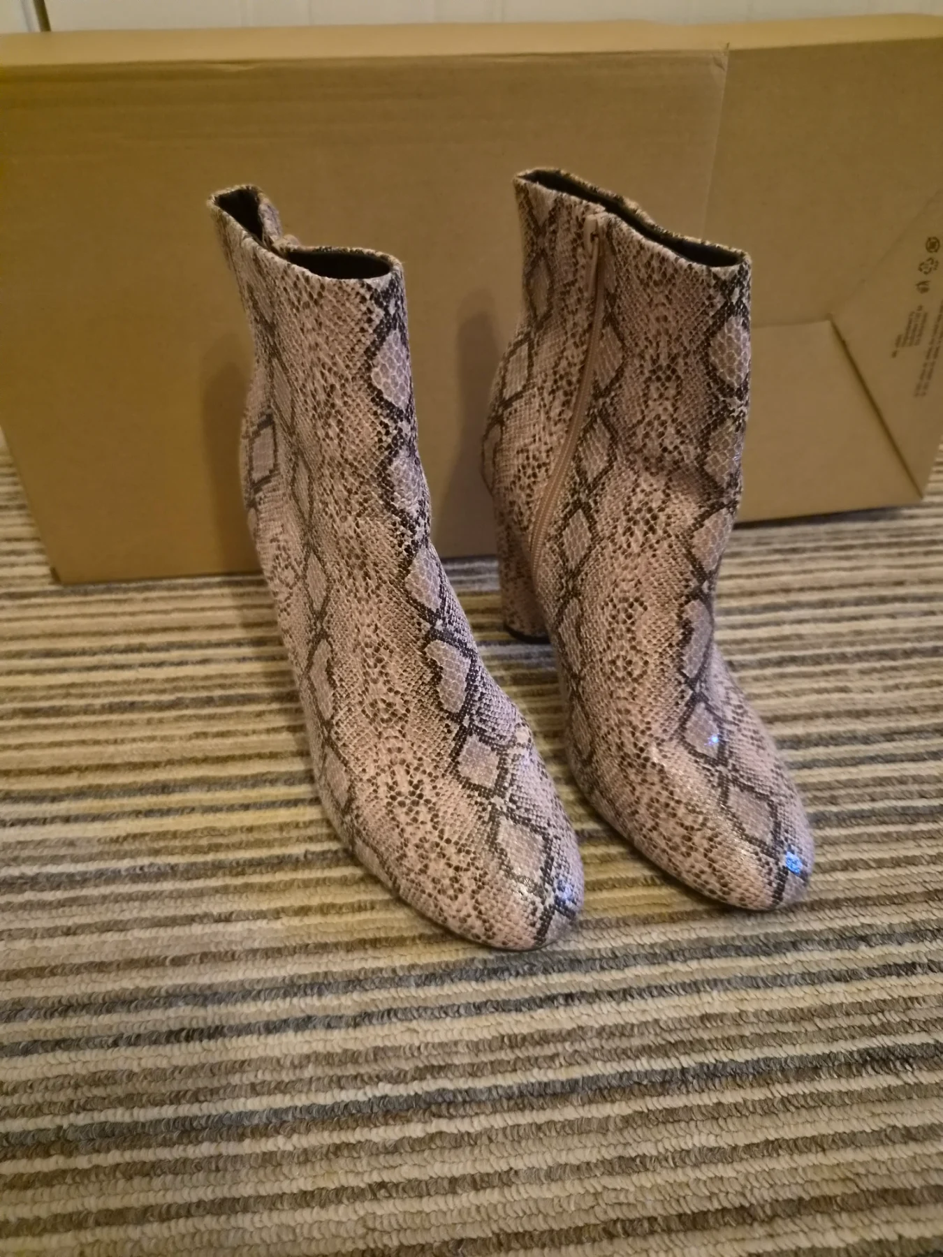 M&S Insolia Limited Edition Beige Snakeprint ankle boots uk6