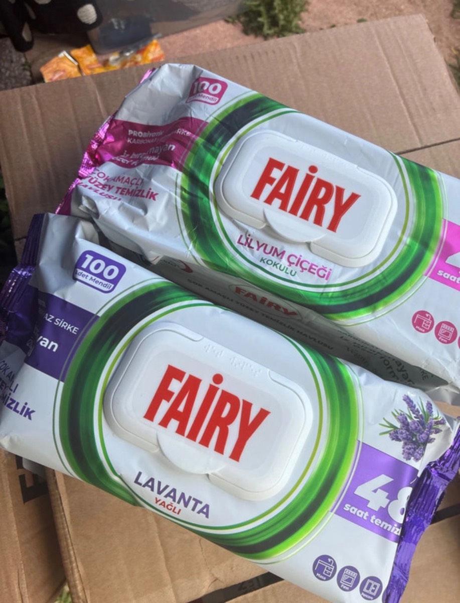 X2 packs fairy wipes
