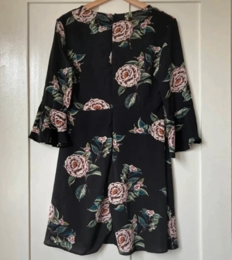 AX Paris black pink rose floral bell sleeve skater mini dress size 12.